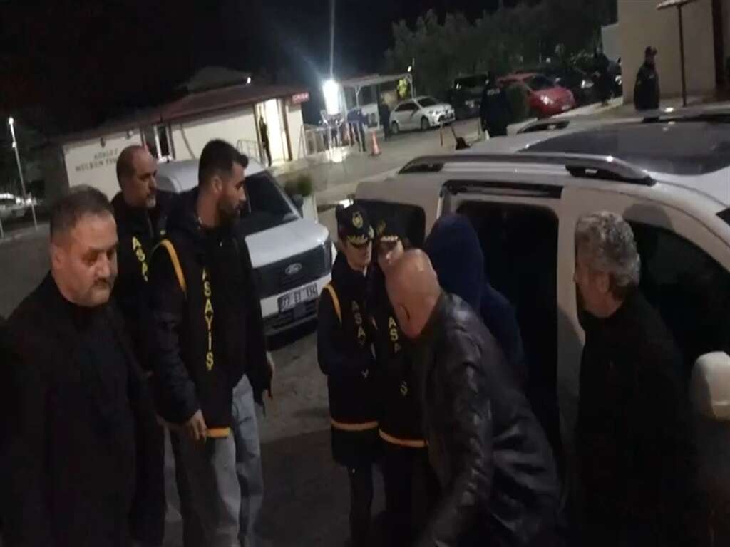 Savcı, Güllü'nün ölümünü ilk gün cinayet olarak değerlendirip zanlılara alan açmış 6